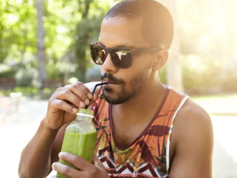 Tropical Green Smoothie